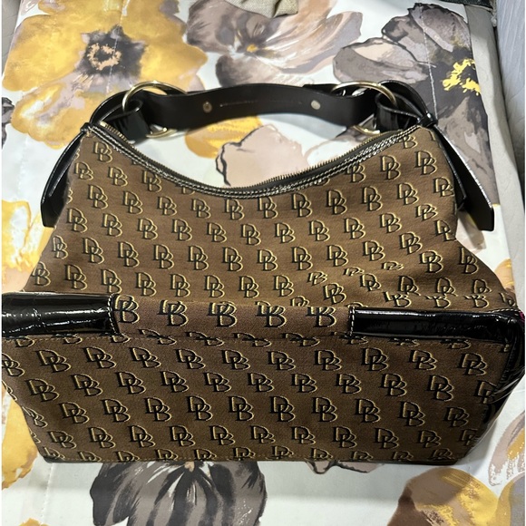 DOONEY & BOURKE Logo Monogramed Zippered Shoulder Bag - Picture 3 of 15
